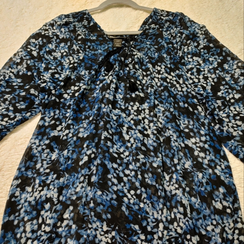 Navy blue with tassel top